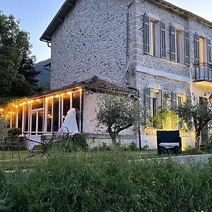 https://chambre-dhotes-sandra.fr-provencehotel.com