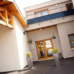 L'auberge Du Rhone Hotel